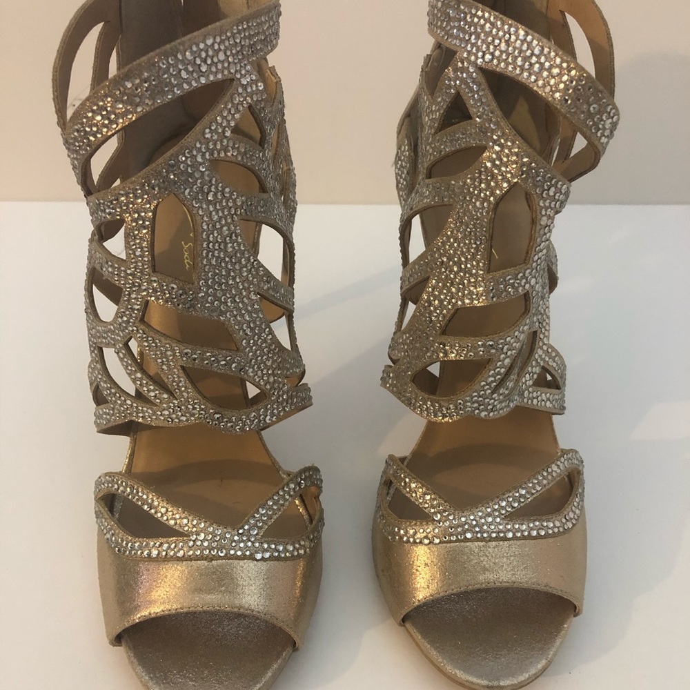 Thalia Sodi Serenagld Champagne Heels Size 9